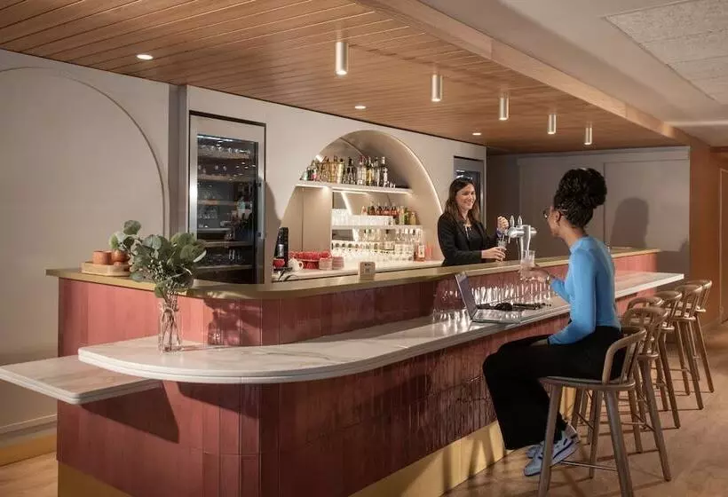 호텔 Ibis Golfe De Sainttropez