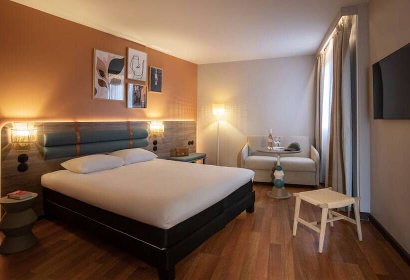 Отель Ibis Golfe De Sainttropez