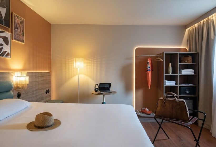 Отель Ibis Golfe De Sainttropez