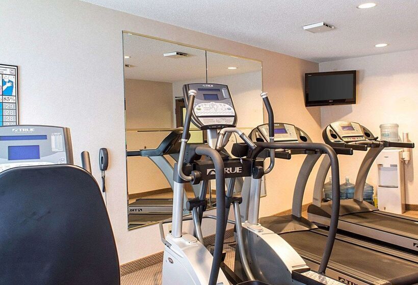 בית מלון כפרי Quality Inn