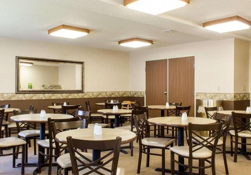 בית מלון כפרי Quality Inn