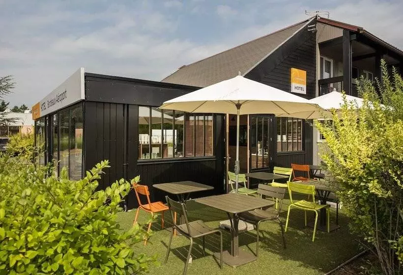 Отель The Originals Access, Hôtel Bordeaux Aéroport