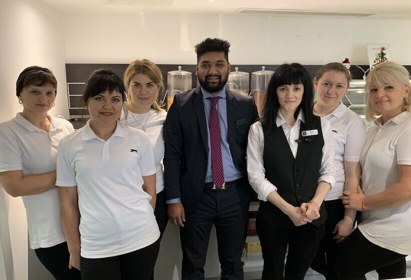 هتل The W14 Kensington