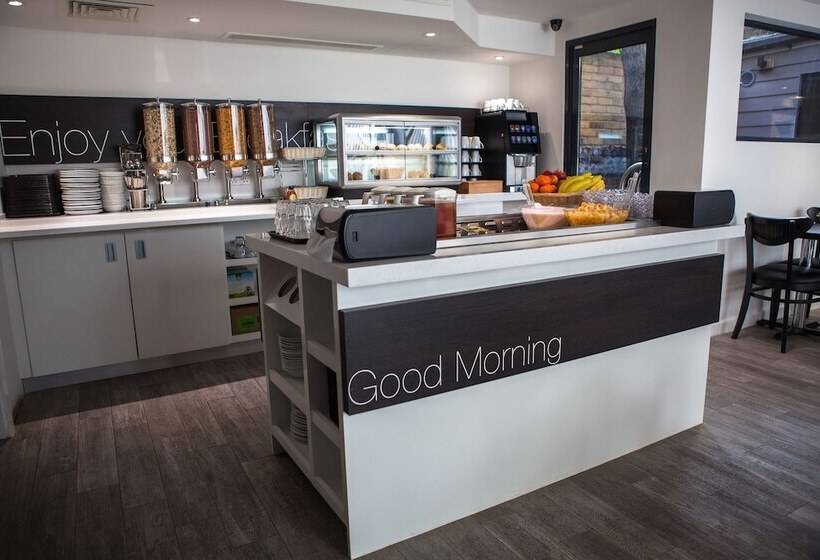 هتل The W14 Kensington