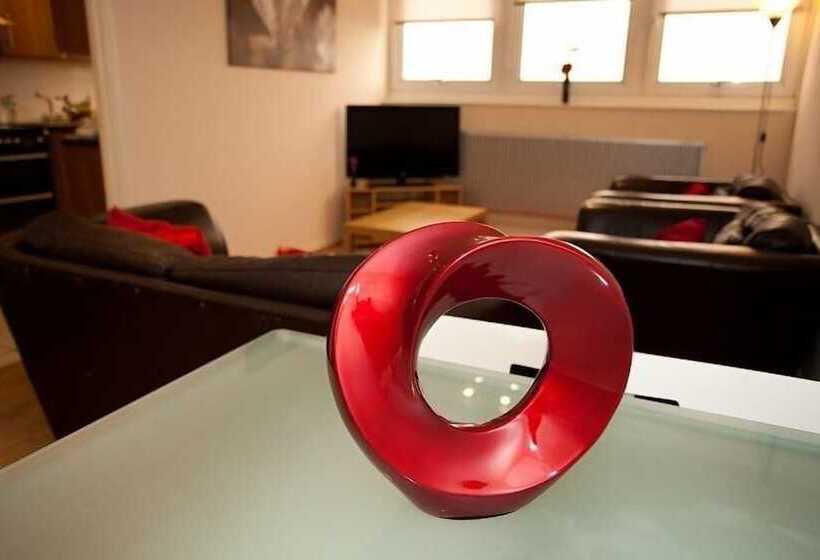 Victoria Centre Apartments In The Victoria Centre Shopping Centre   Nottingham City Centre   24 Hour