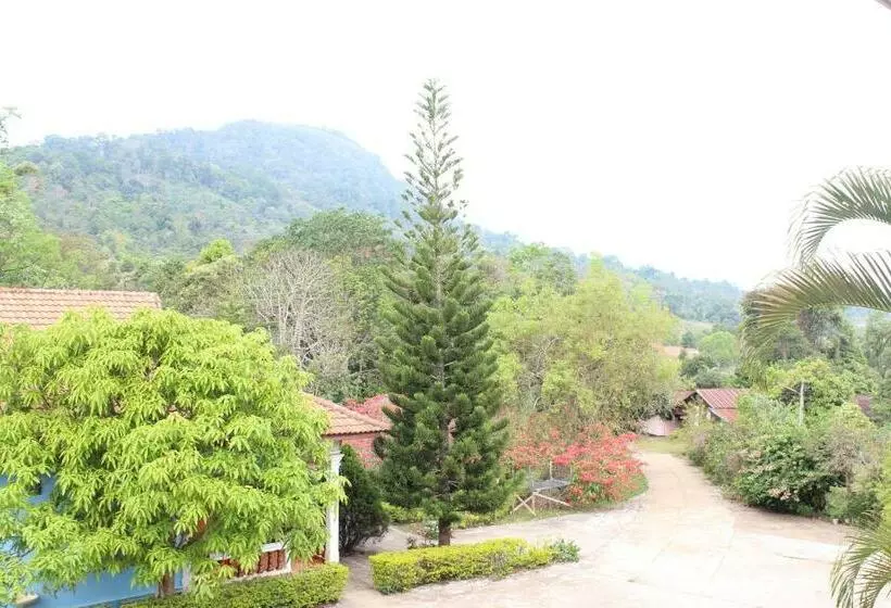 ホテル Beyond Pub, Guest House &