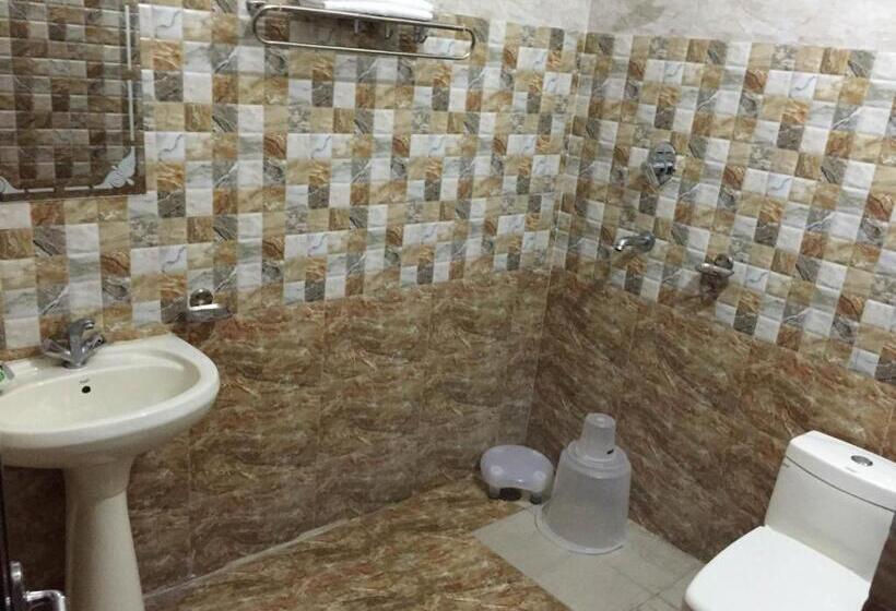 Отель Royal Plaza