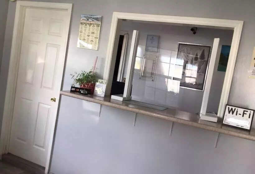 Motelli Skyland Inn   Bristol