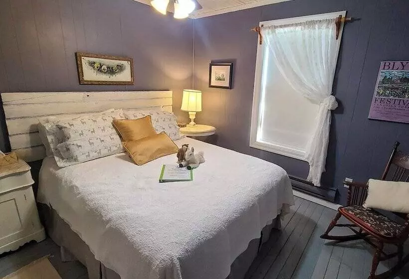 Seaweed And Sod Farm Bed & Breakfast