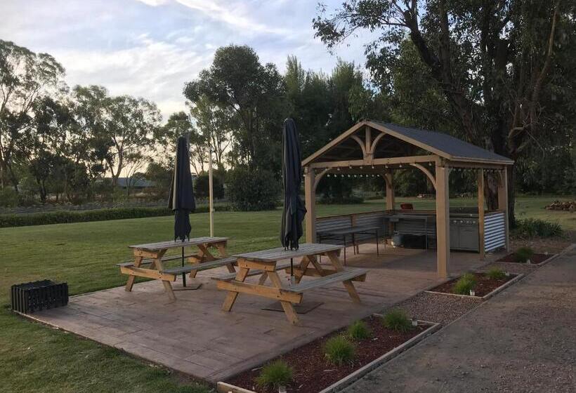 Tatura Country Motel