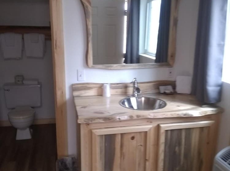 Kootenai Valley Motel