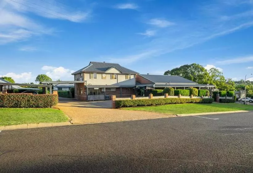 호텔 Ambassador On Ruthven