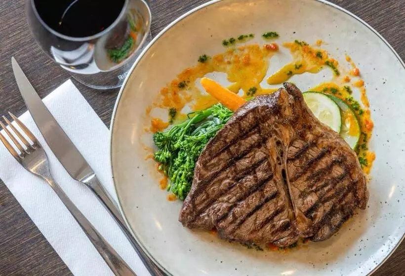 호텔 Ambassador On Ruthven