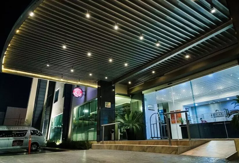 هتل Ankara Las Lomas