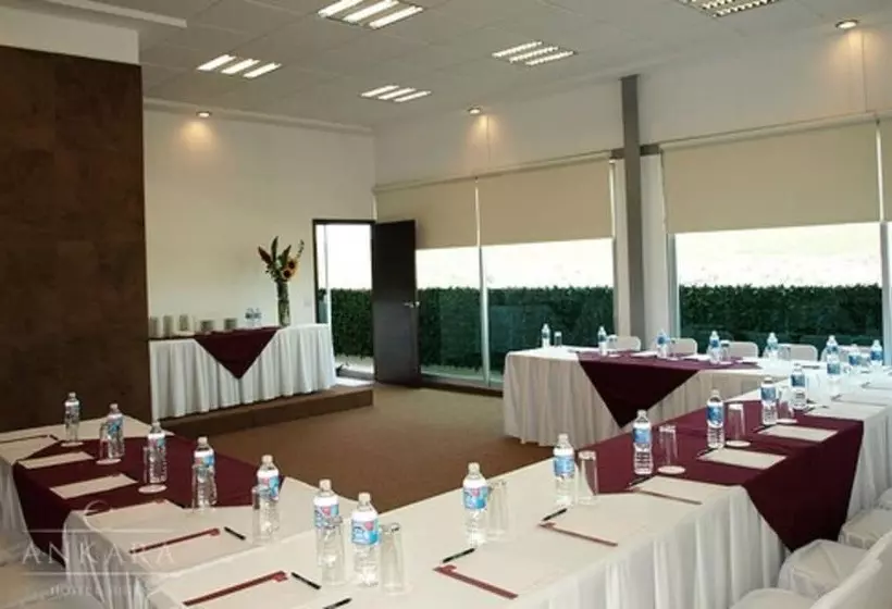 هتل Ankara Las Lomas