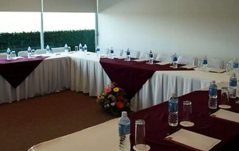 هتل Ankara Las Lomas