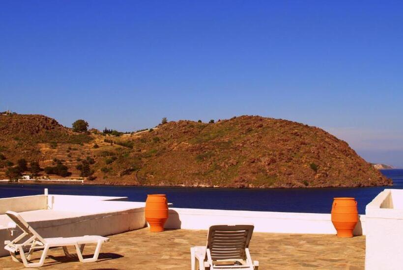 בית מלון כפרי Blue Bay