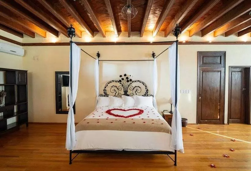 هتل Casalinda San Miguel