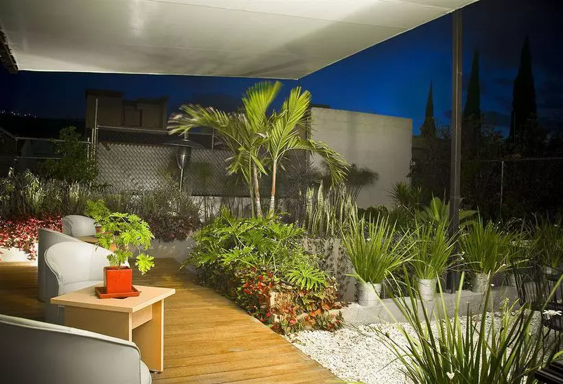 Hotelli Casamata Urban Suites