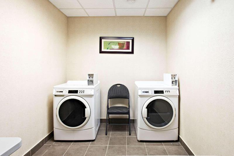 酒店 Comfort Inn & Suites