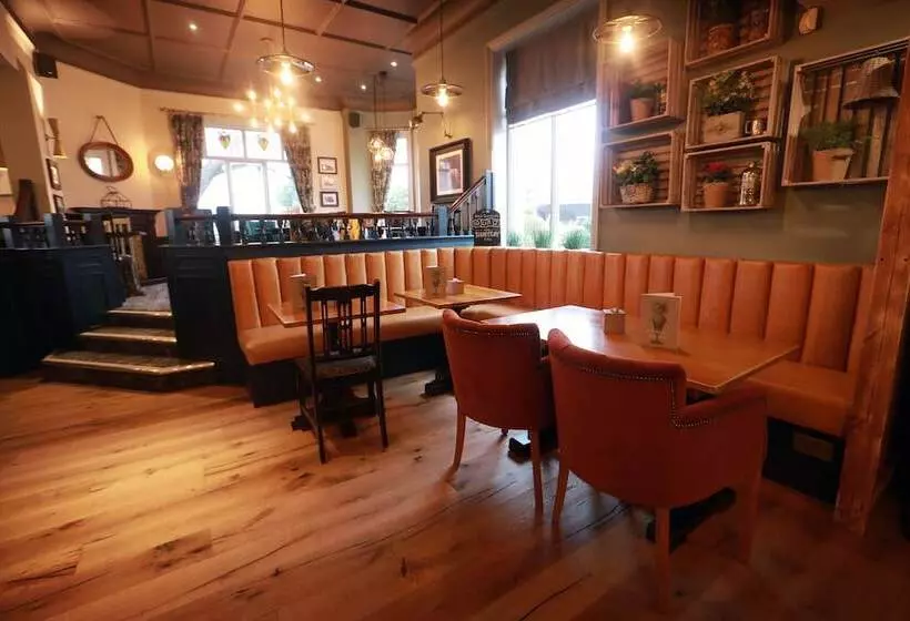 Hotel Green Lodge, Wirral By Marston S Inns