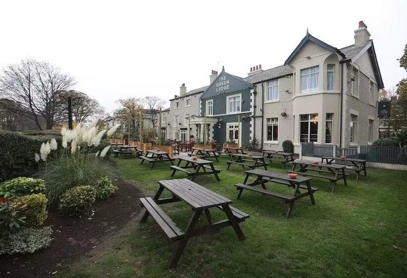 Hotel Green Lodge, Wirral By Marston S Inns