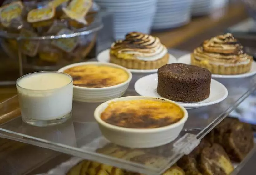 Ionian Plaza Hotel & Spa