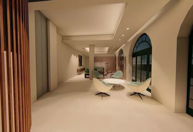 Ionian Plaza Hotel & Spa