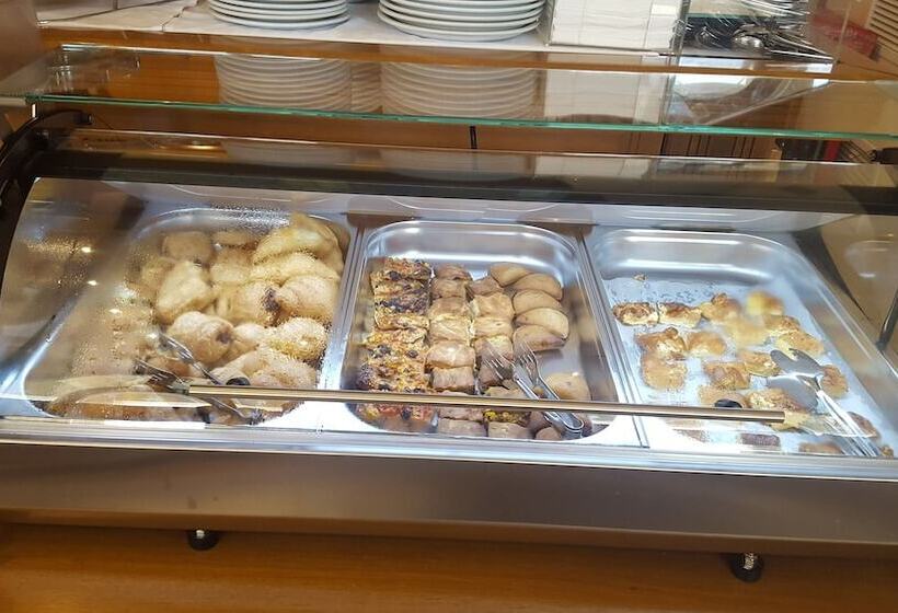 Ionian Plaza Hotel & Spa