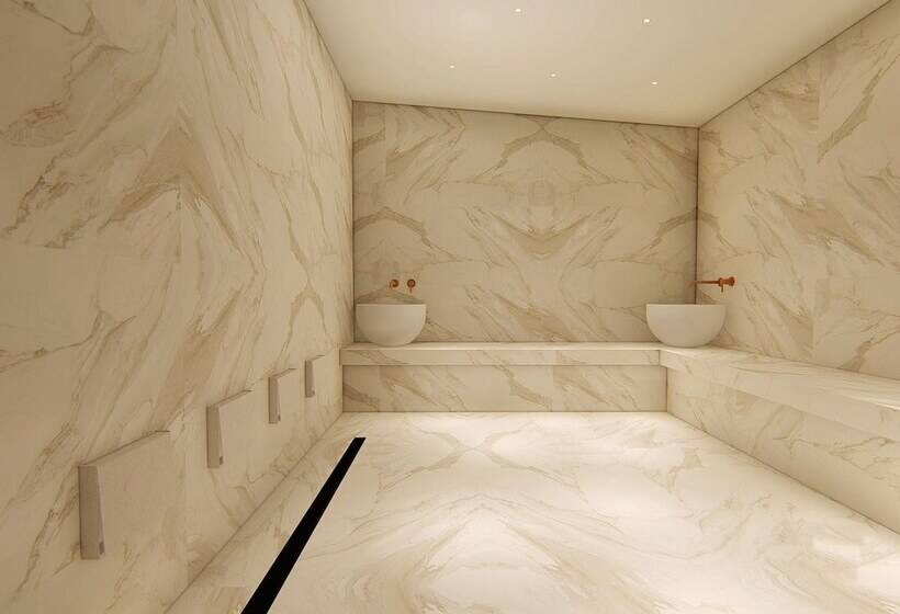 Ionian Plaza Hotel & Spa