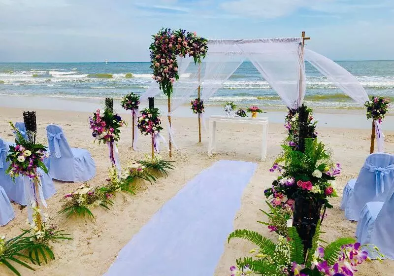 هتل Laksasubha Hua Hin