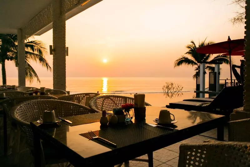 هتل Laksasubha Hua Hin