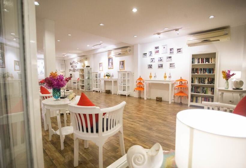 Hotel Laksasubha Hua Hin