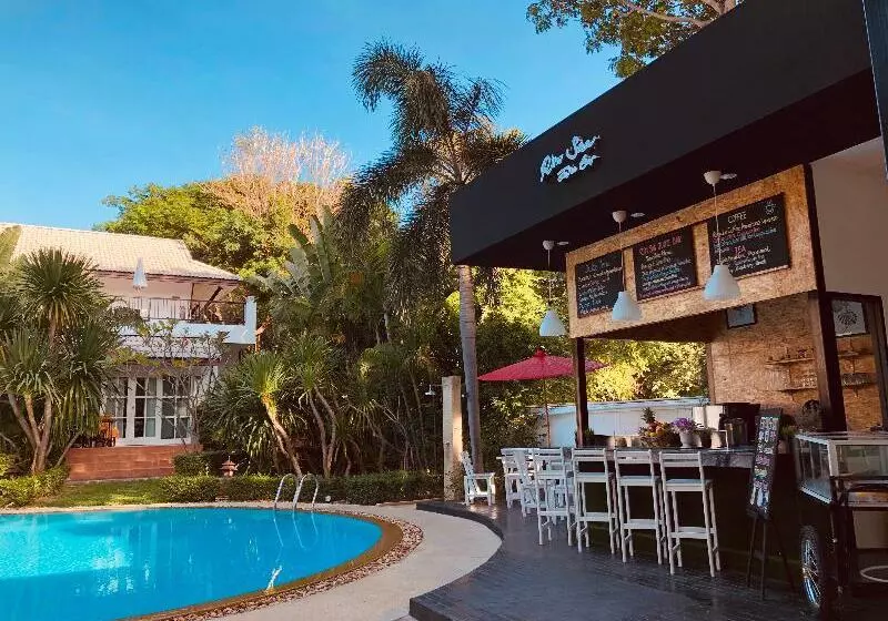 Hotel Laksasubha Hua Hin