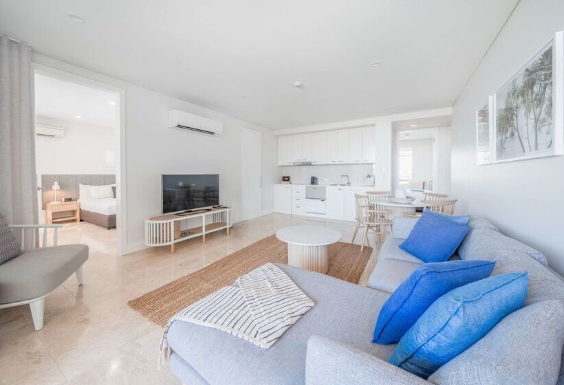 Отель Oaks Casuarina Santai Resort