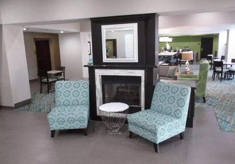 فندق Ramada By Wyndham Burkburnett / Wichita Falls