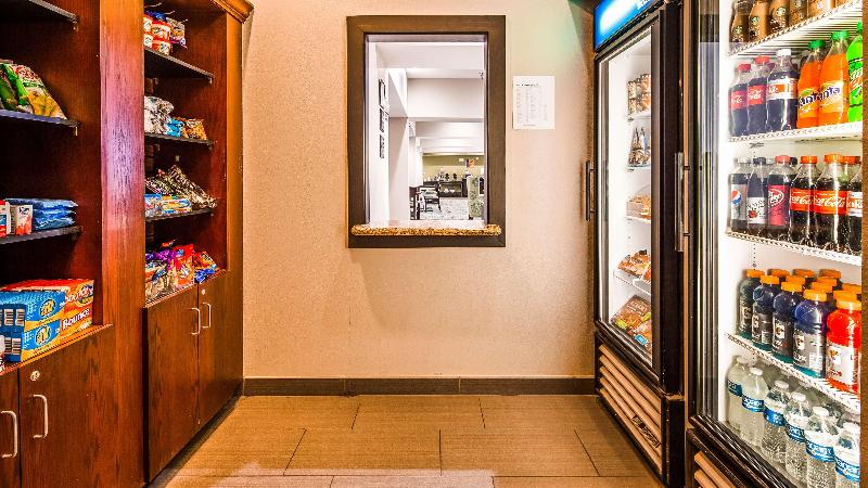 Отель Ramada By Wyndham Burkburnett / Wichita Falls