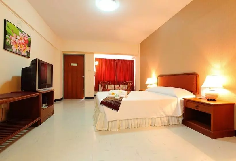 هتل Regent Ramkhamhaeng 22