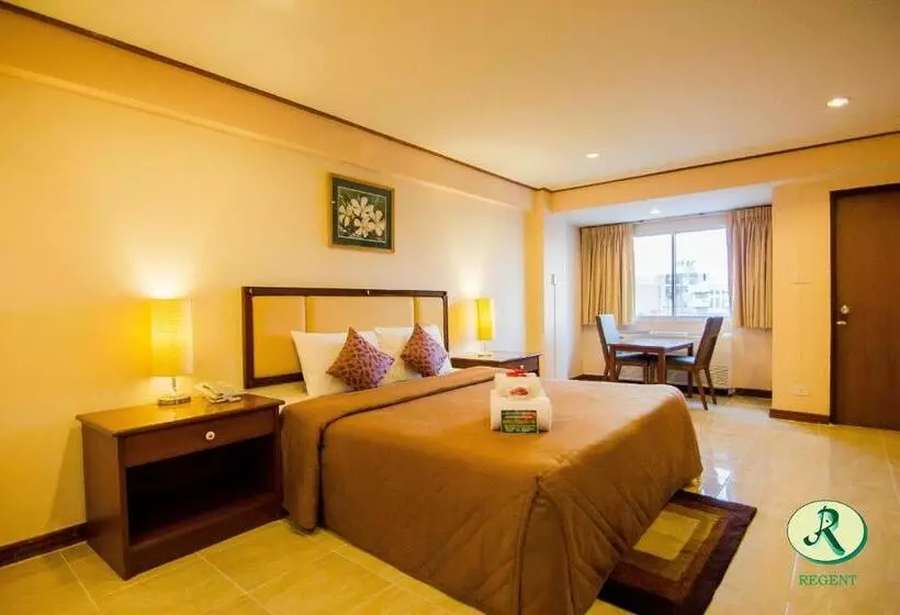 هتل Regent Ramkhamhaeng 22