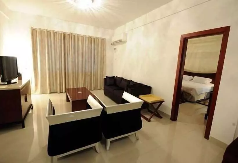 هتل Ritz Waku Kungo