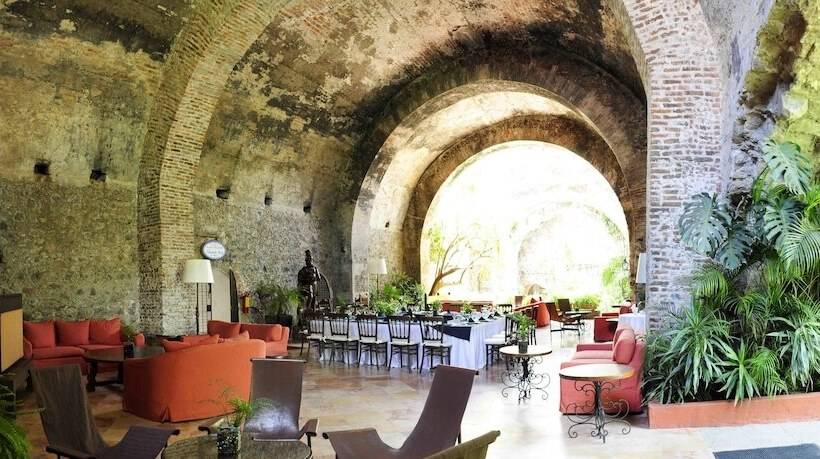 호텔 & Spa Hacienda De Cortes