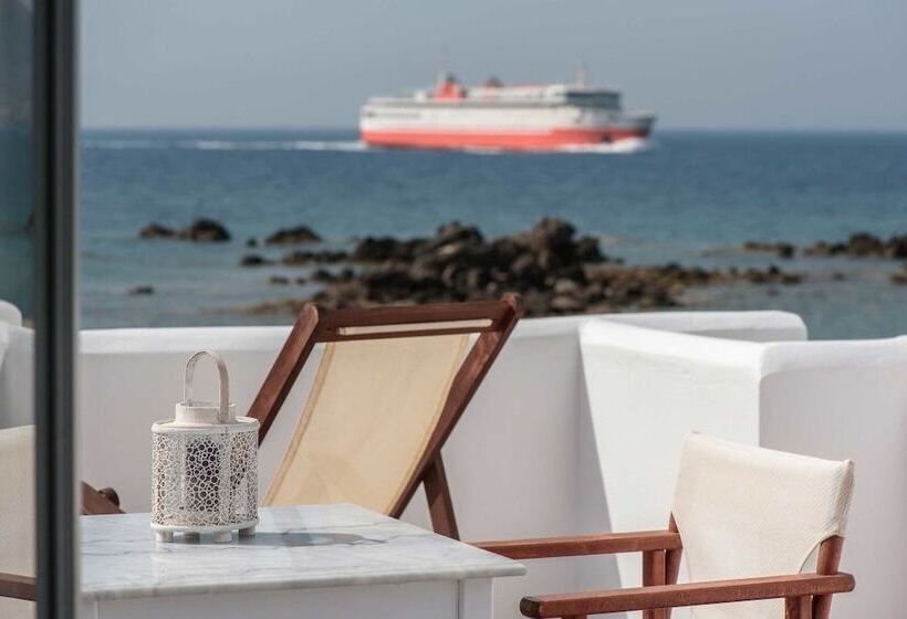 Отель Tania Milos