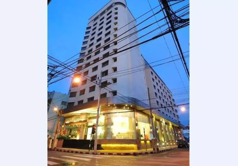 酒店 Mayflower Grande