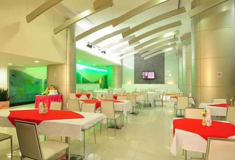 酒店 Mayflower Grande