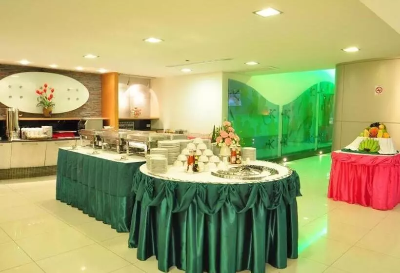 酒店 Mayflower Grande