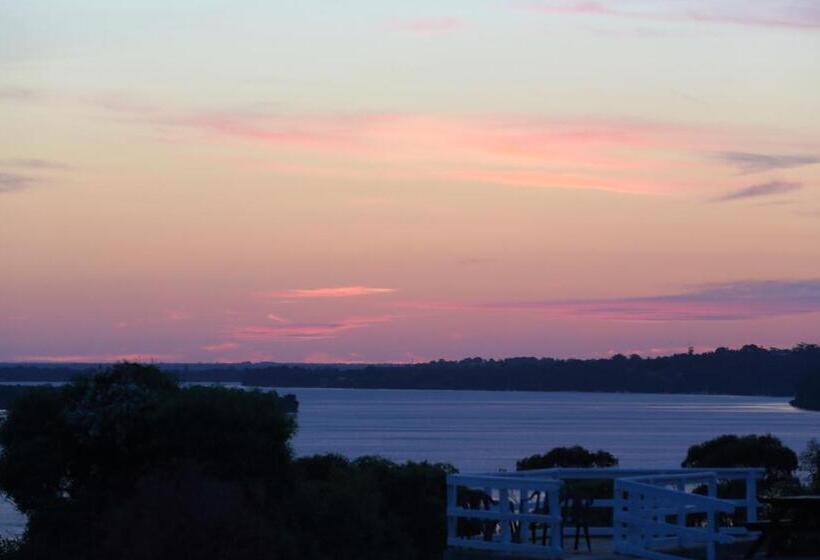Ocean Views Motel Lakes Entrance