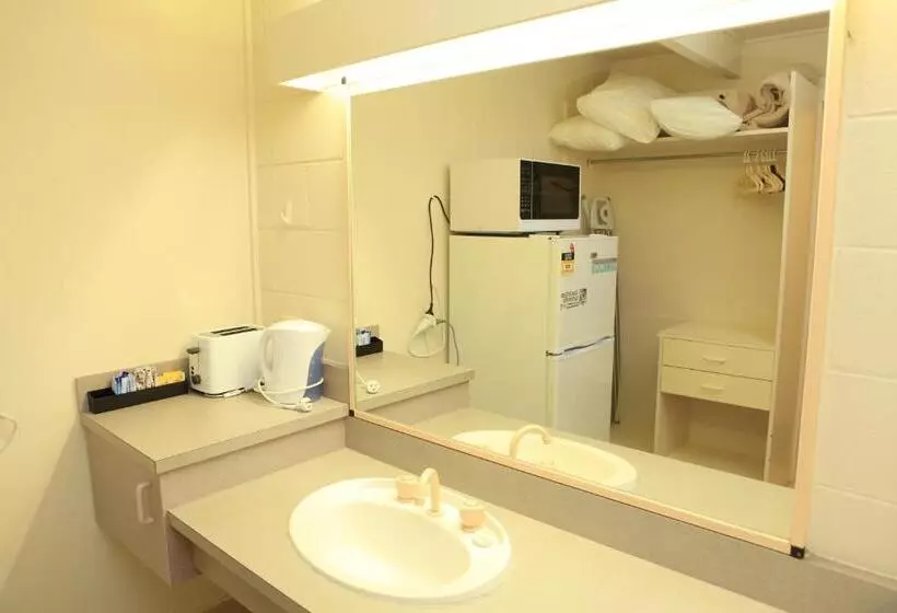 Ocean Views Motel Lakes Entrance