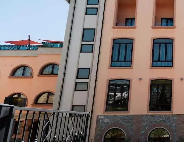 리조트 La Cartiera