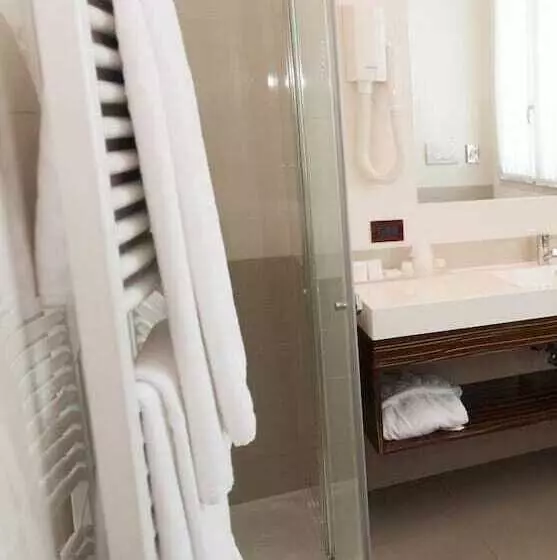 리조트 La Cartiera