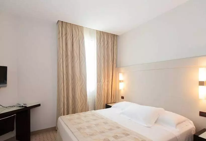 리조트 La Cartiera